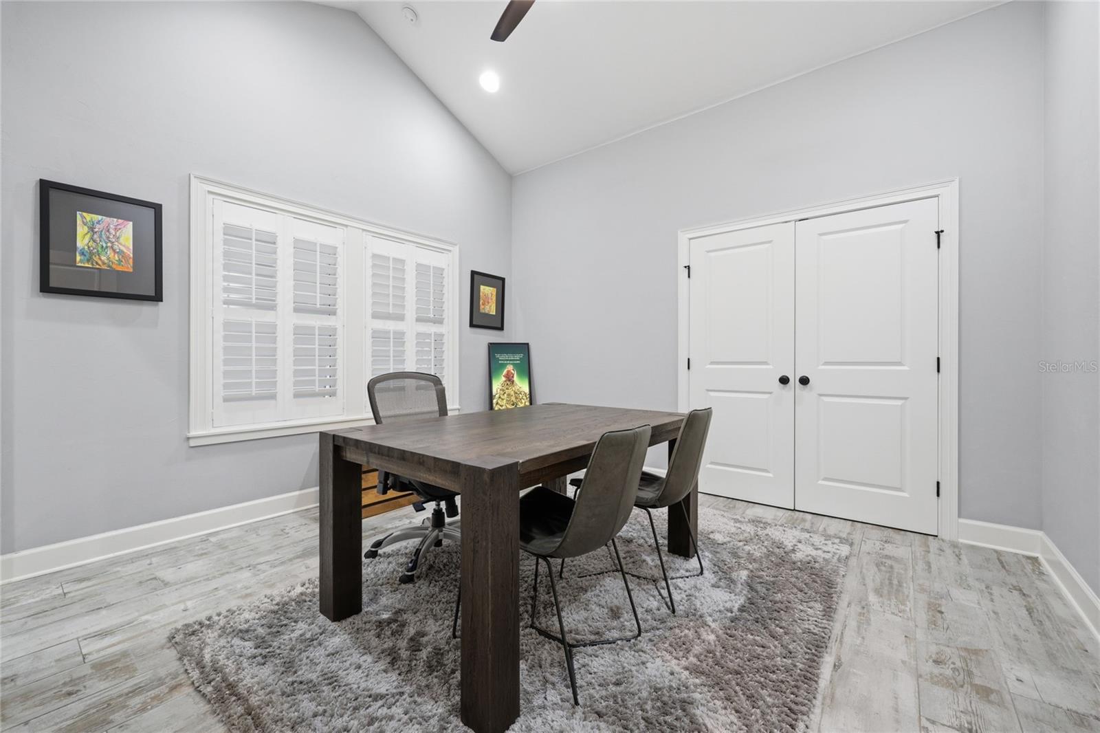 GLORIAS WAY - Residential