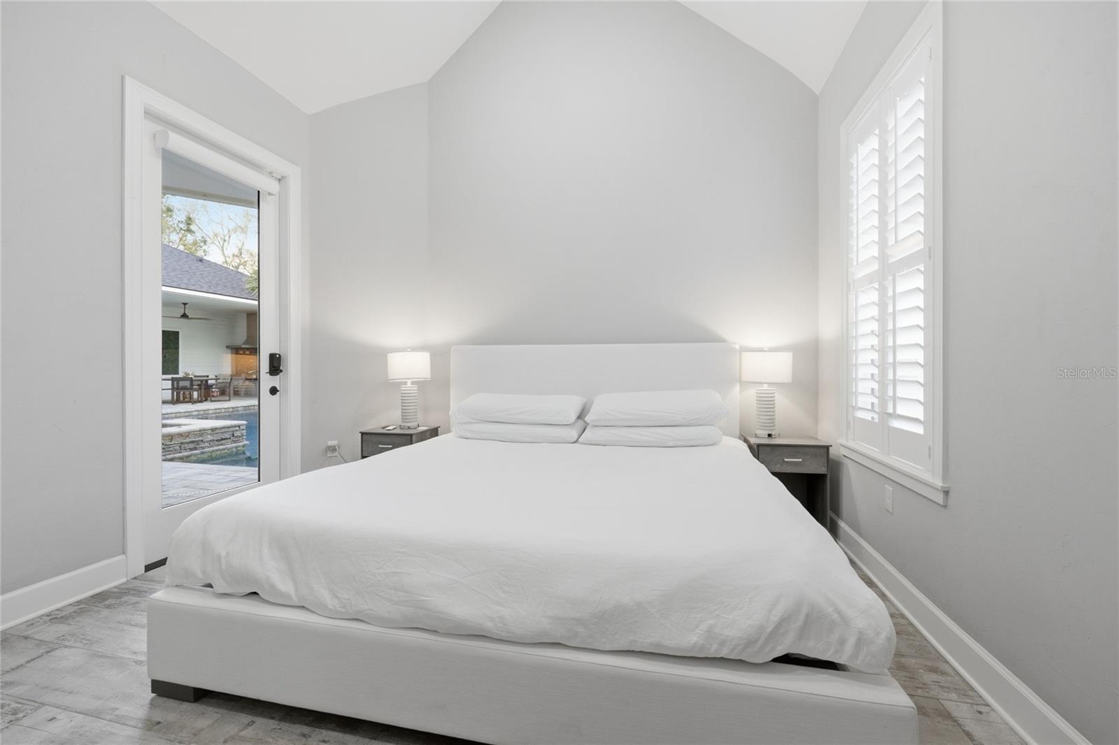 GLORIAS WAY - Residential