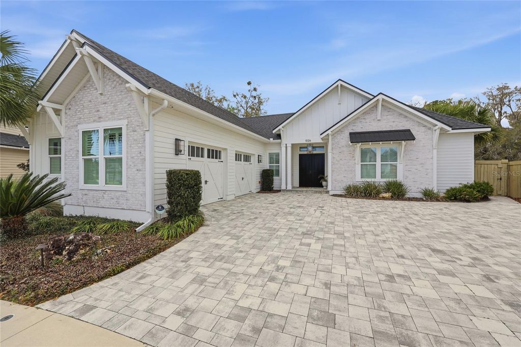 Photo of 1026 SW 120th Drive, Gainesville, FL 32607 (MLS # GC538990)