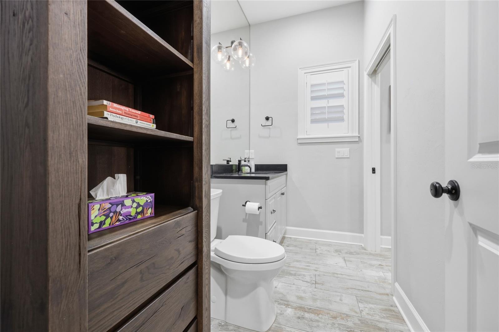 GLORIAS WAY - Residential