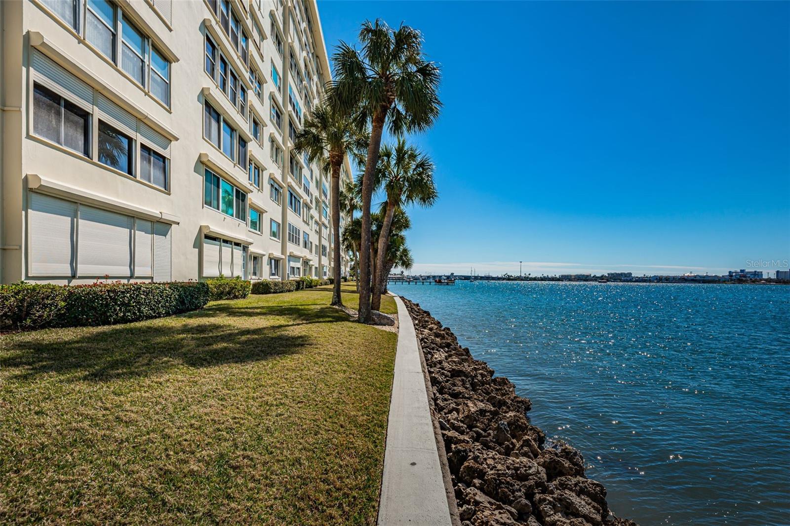 LEXINGTON TOWERS CONDO - Residential