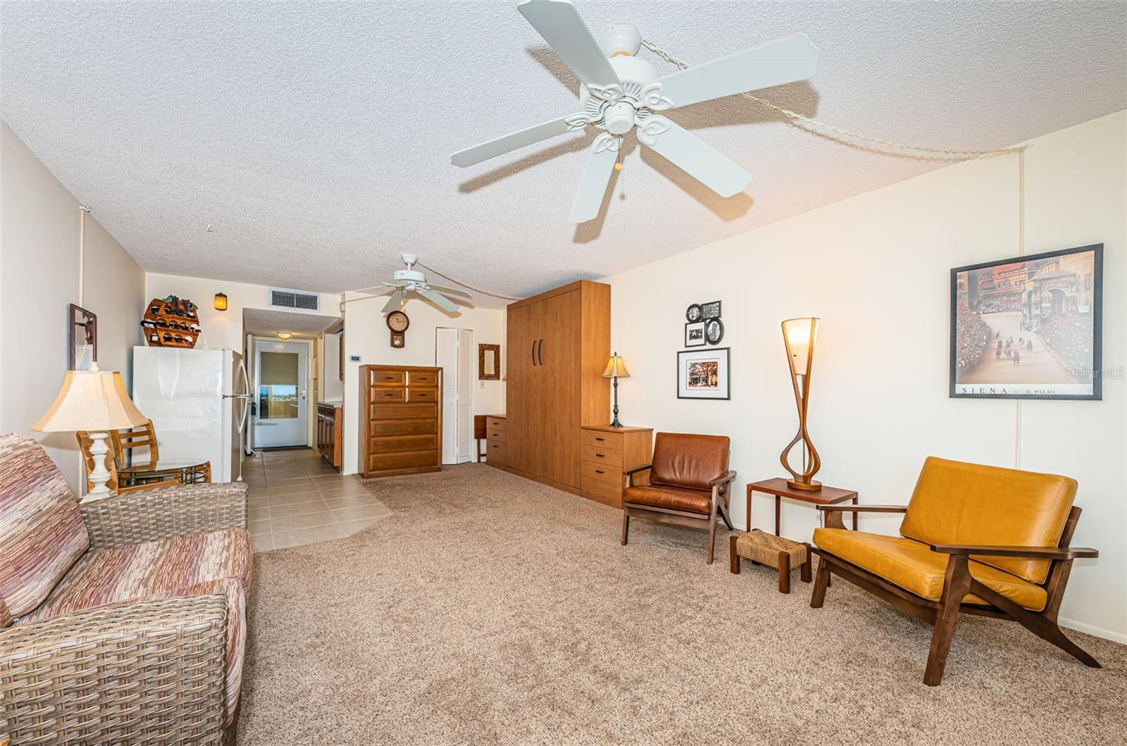 LEXINGTON TOWERS CONDO - Residential