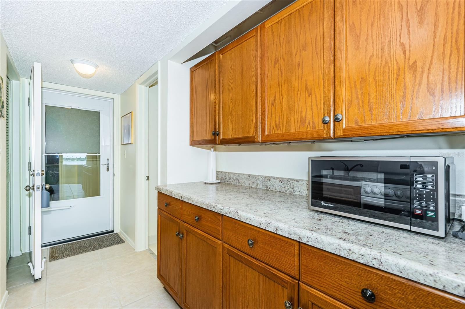 LEXINGTON TOWERS CONDO - Residential