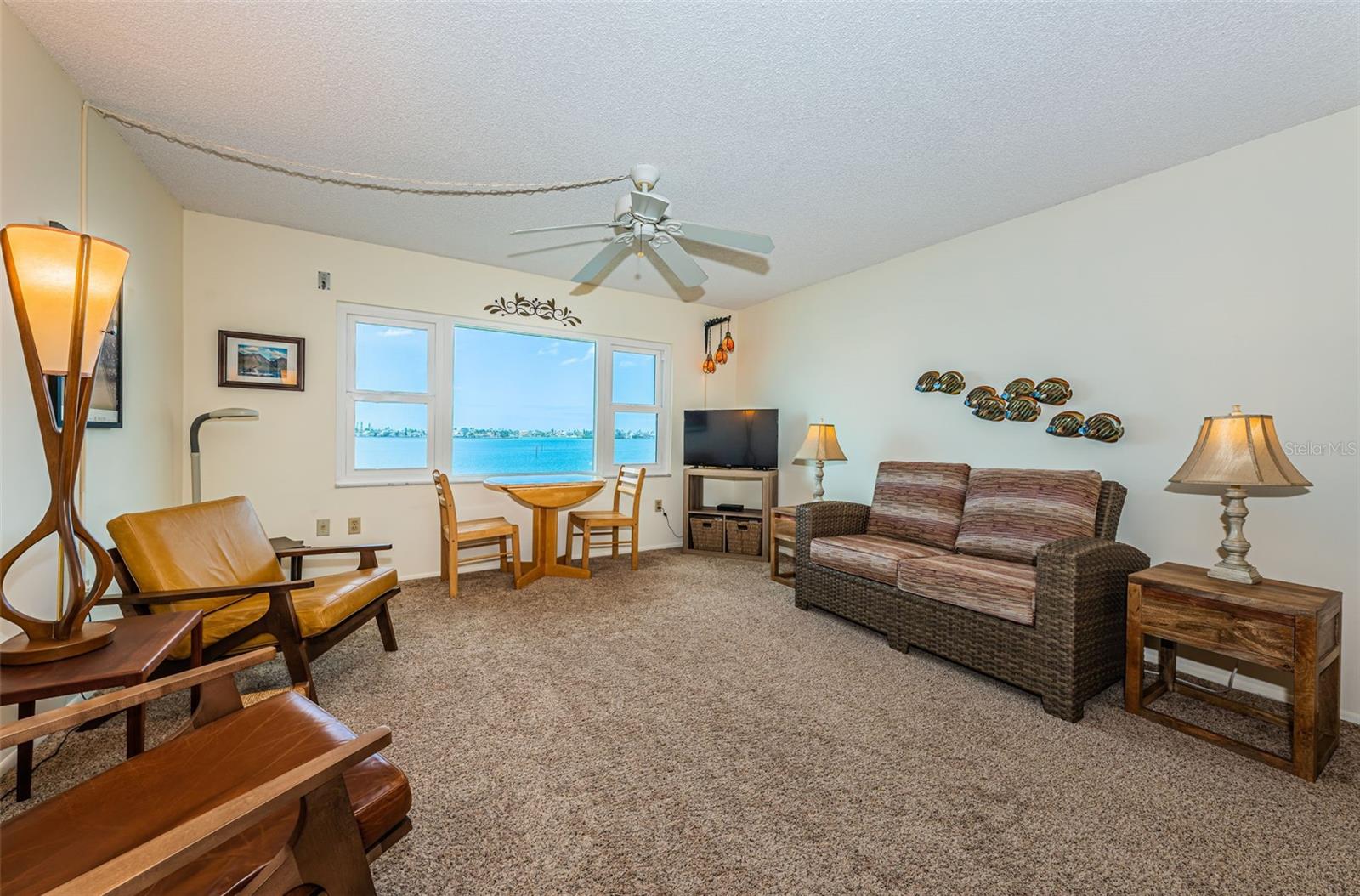 LEXINGTON TOWERS CONDO - Residential