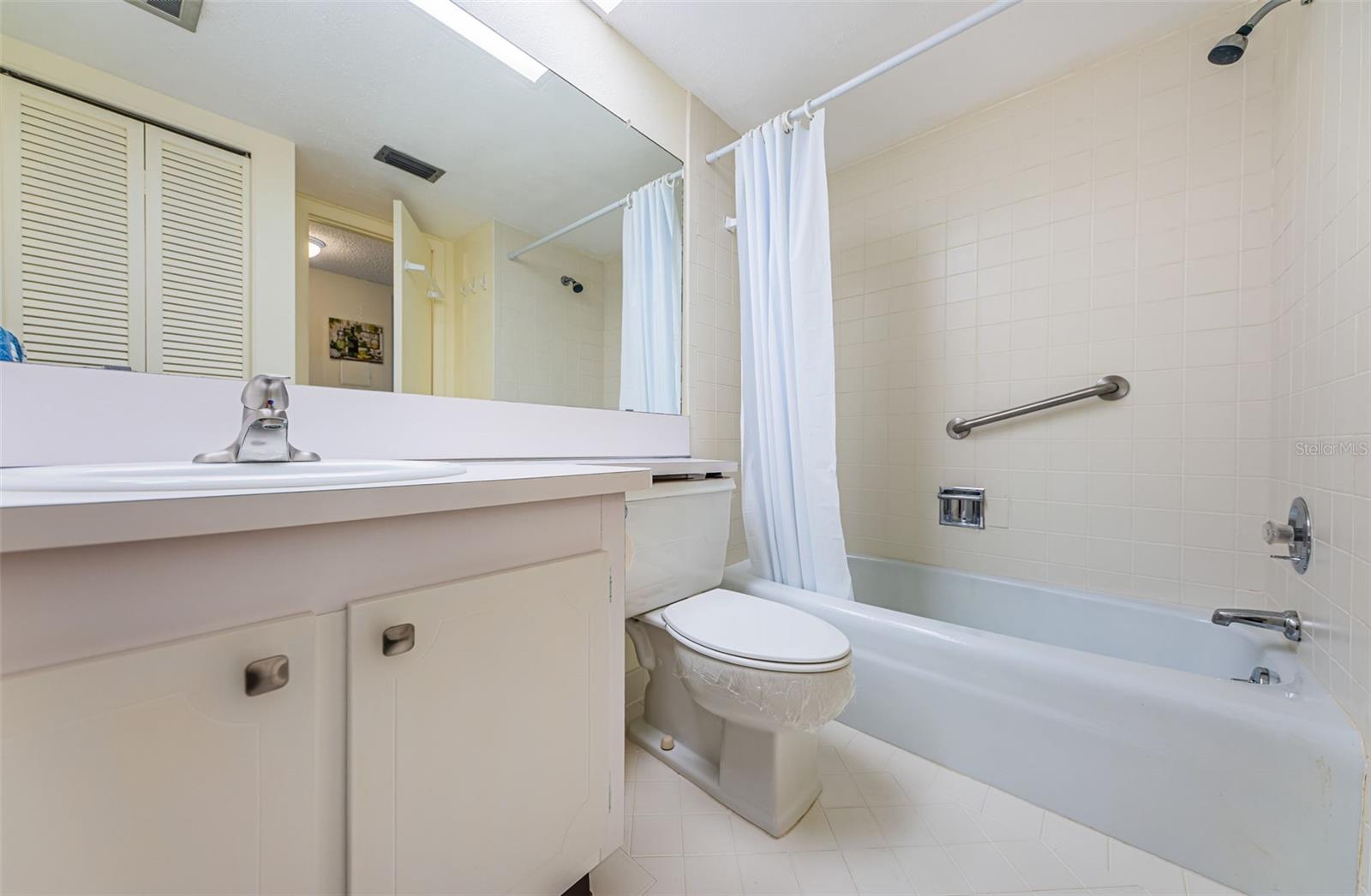 LEXINGTON TOWERS CONDO - Residential