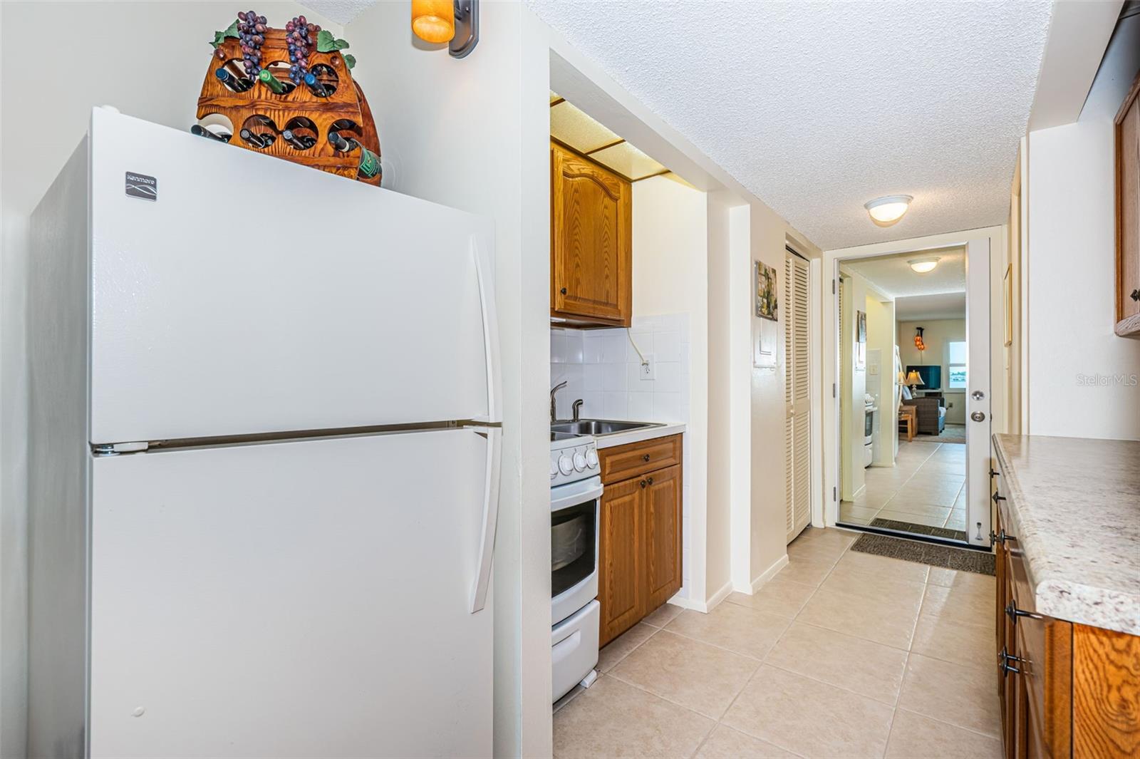 LEXINGTON TOWERS CONDO - Residential