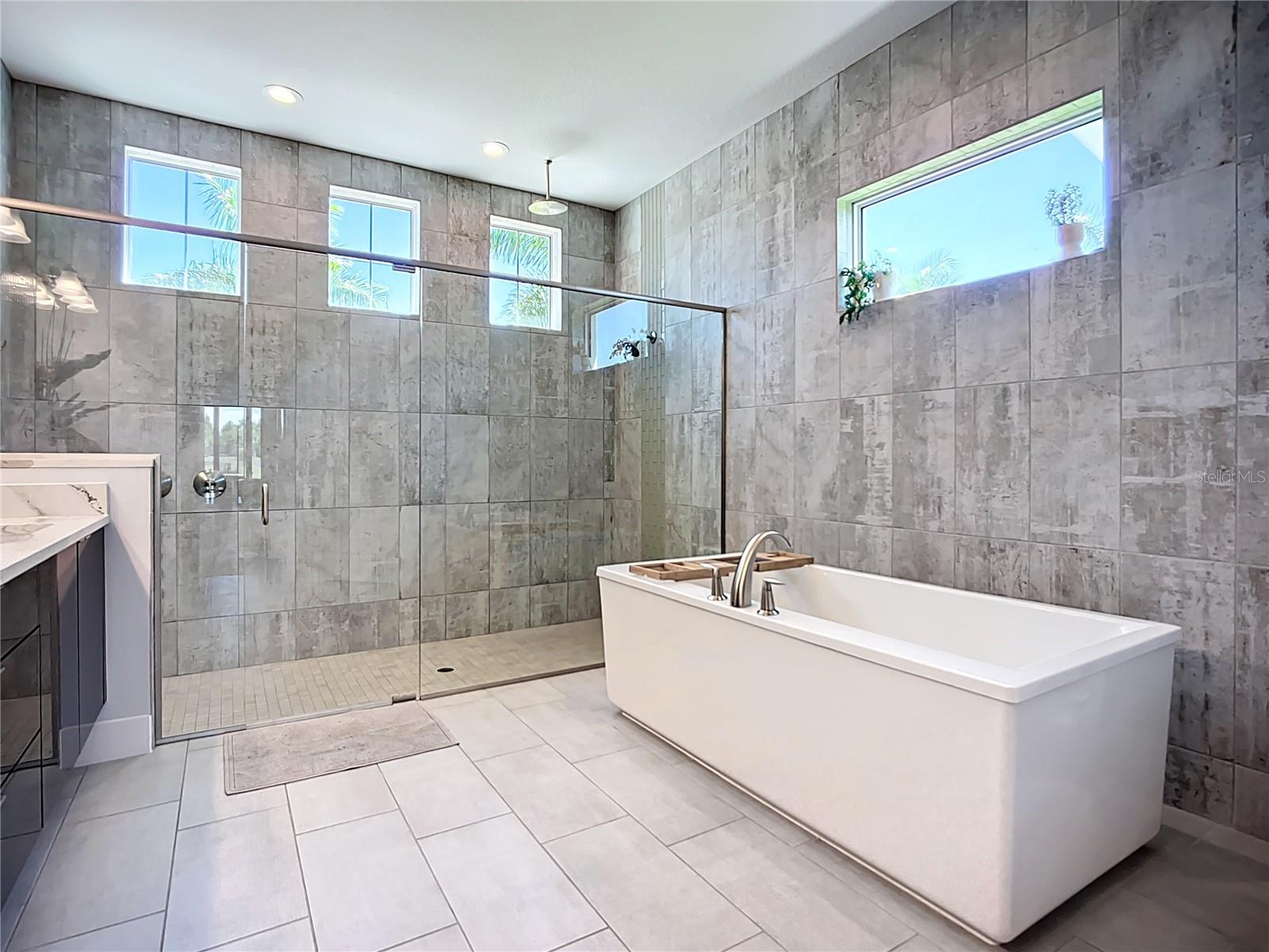 ISLES AT LAKEWOOD RANCH - Residential