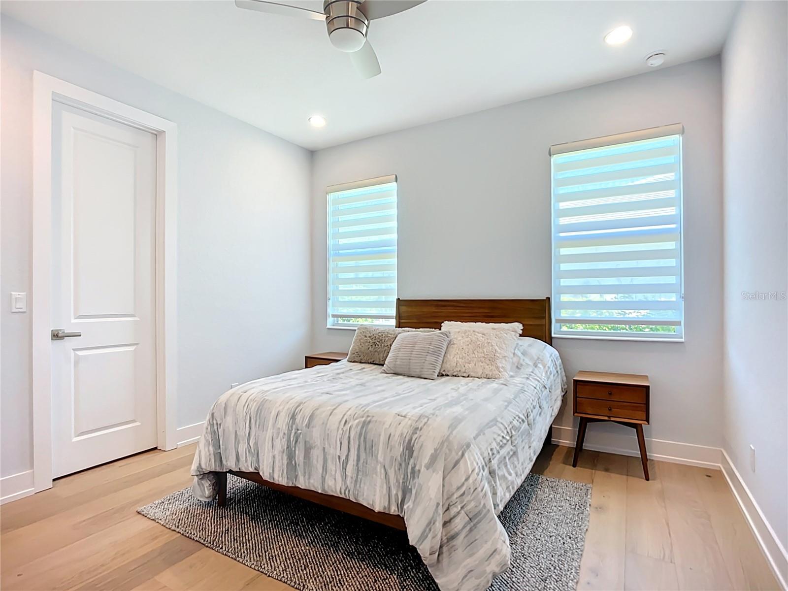 ISLES AT LAKEWOOD RANCH - Residential