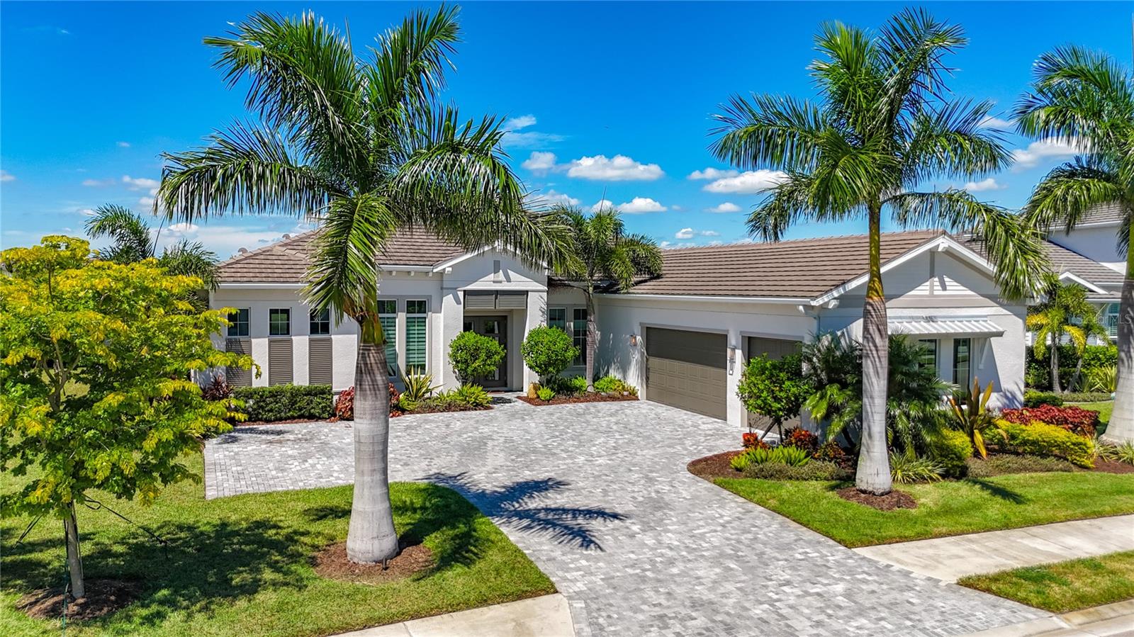8343 REDONDA LOOP