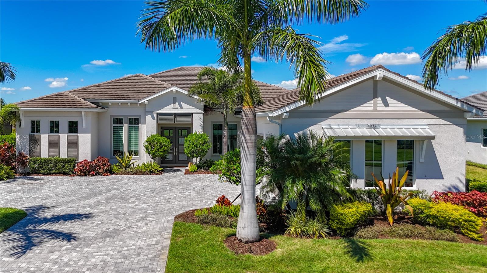 8343 REDONDA LOOP