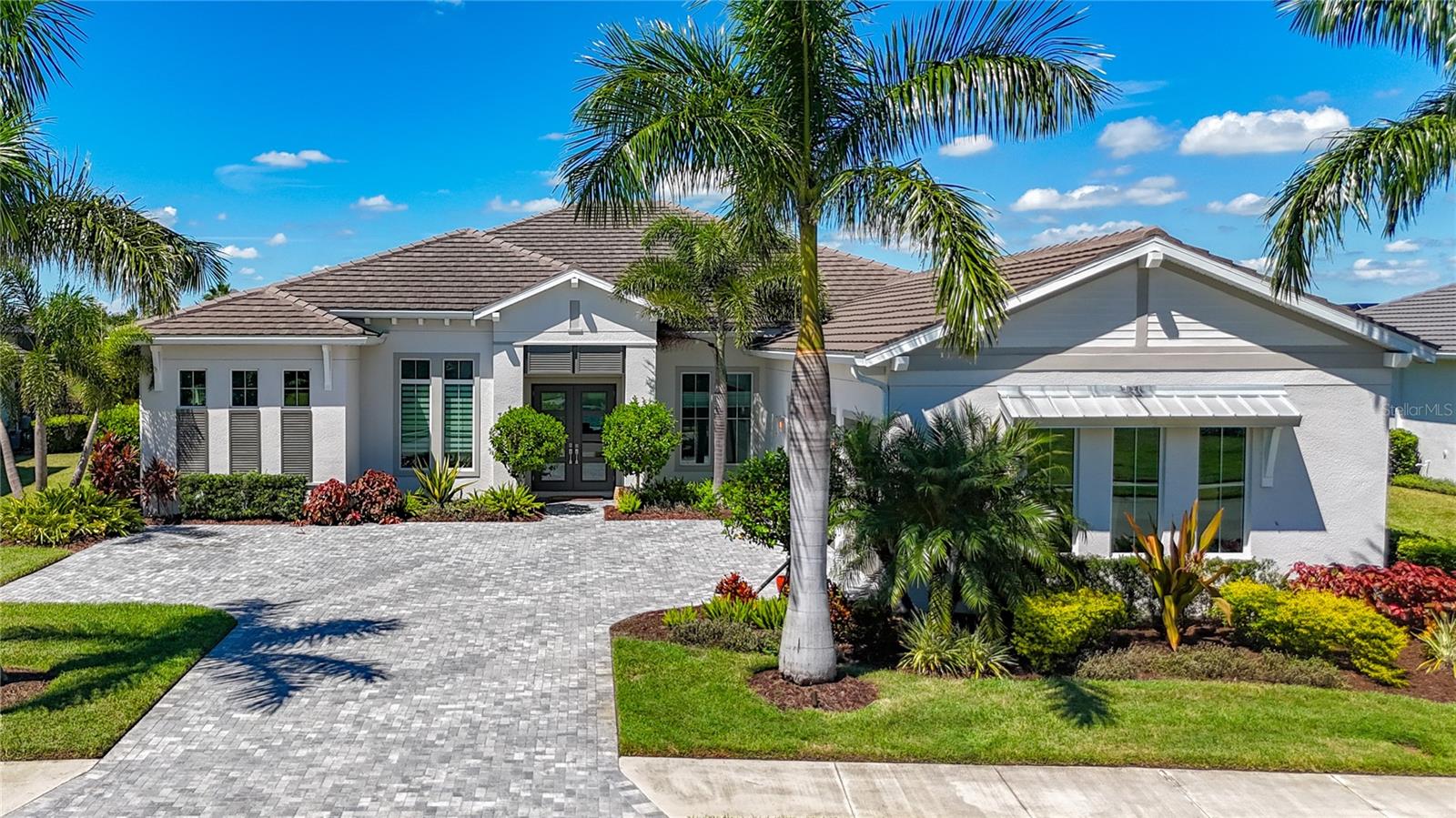 8343 REDONDA LOOP