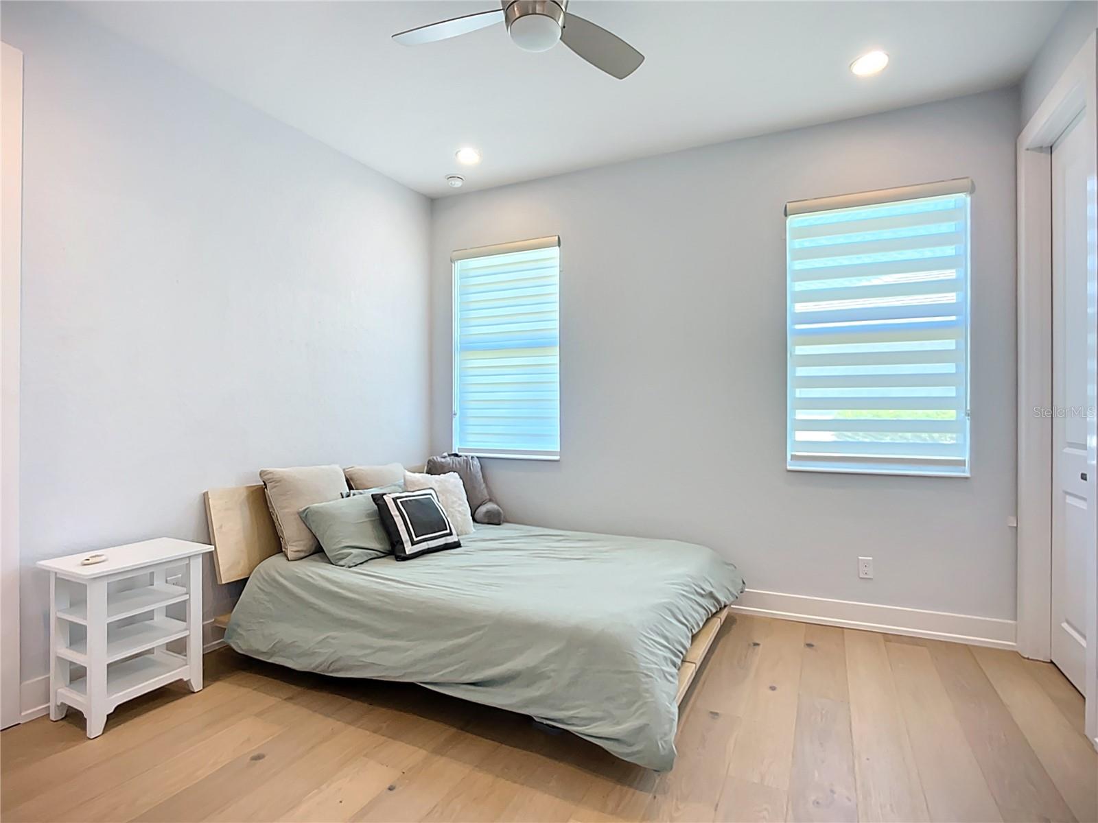 ISLES AT LAKEWOOD RANCH - Residential