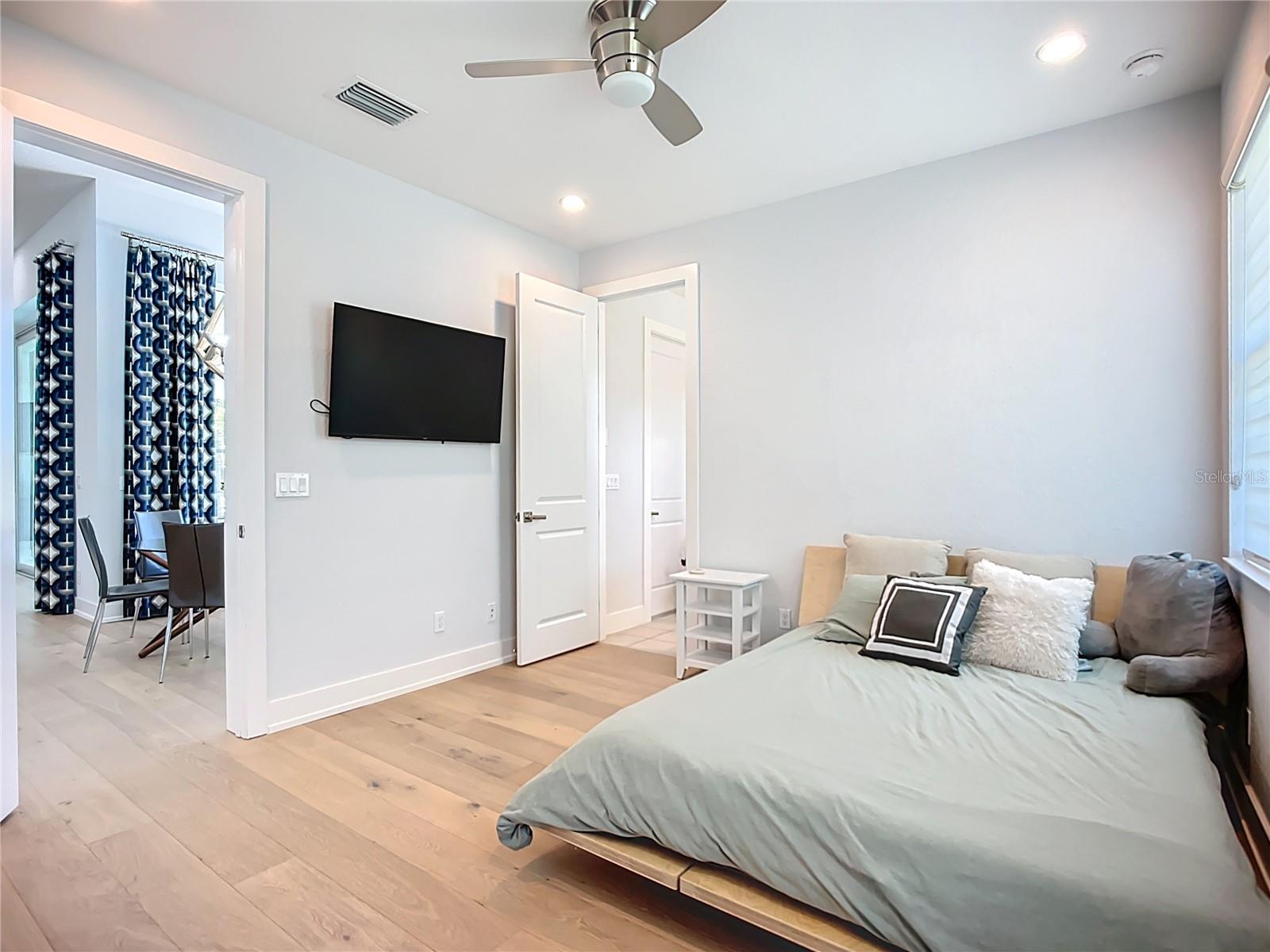 ISLES AT LAKEWOOD RANCH - Residential