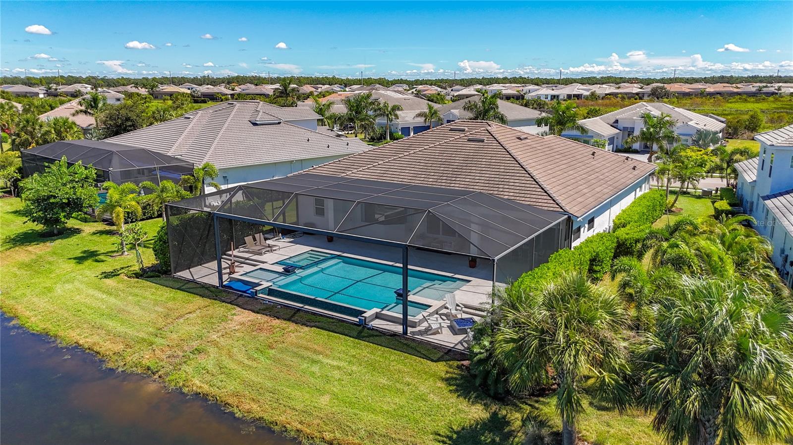 ISLES AT LAKEWOOD RANCH - Residential