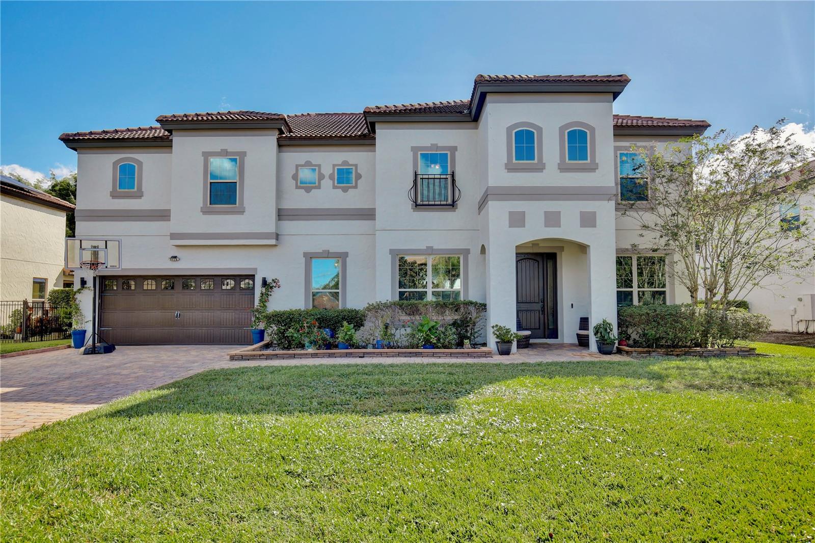 450 TERRAVISTA PLACE