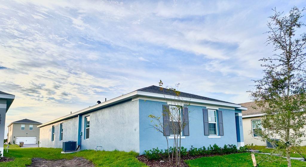 PRAIRIE OAKS - Residential Lease