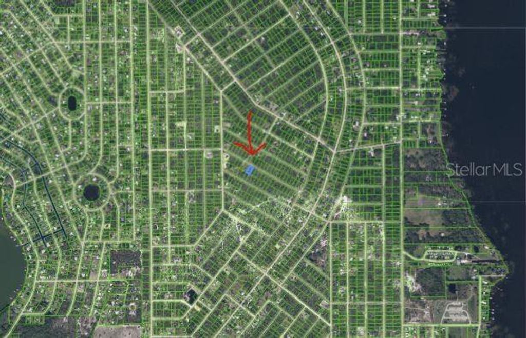 Photo of 1033 Cleveland Avenue, Lake Placid, FL 33852 (MLS # P4932386)