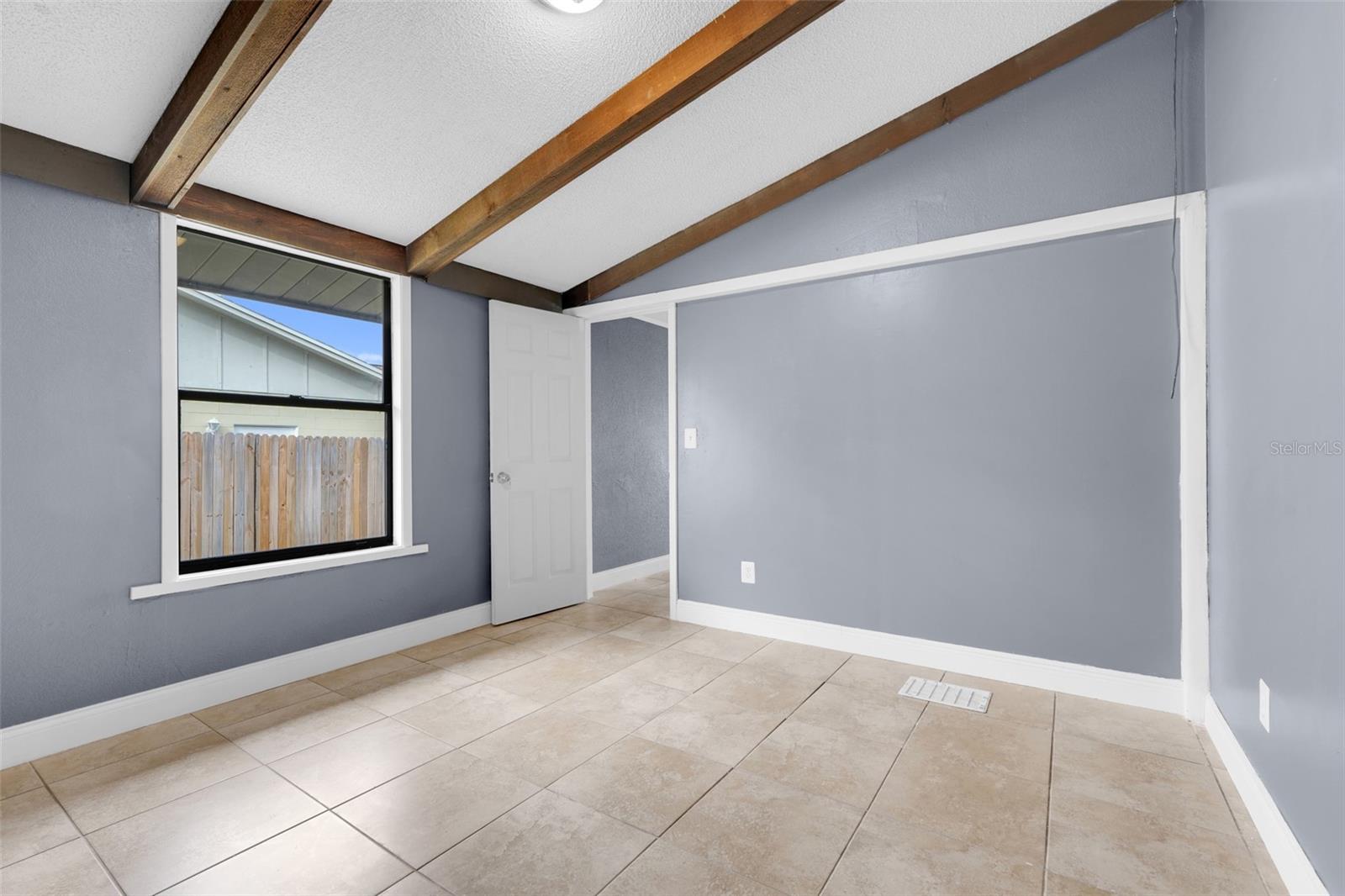 SKY LARK SUB - Residential