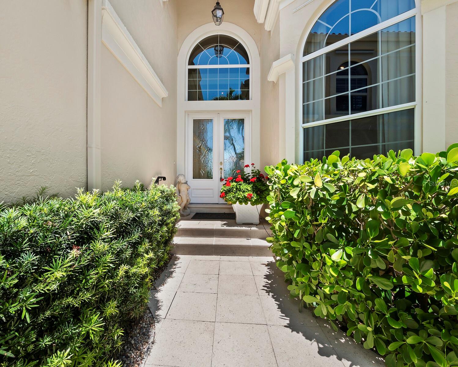 QUEENS HARBOUR - Residential