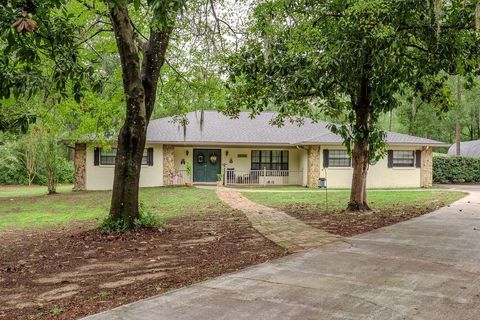 Photo of 20560 SW 92nd Lane, Dunnellon, FL 34431 (MLS # OM723905)