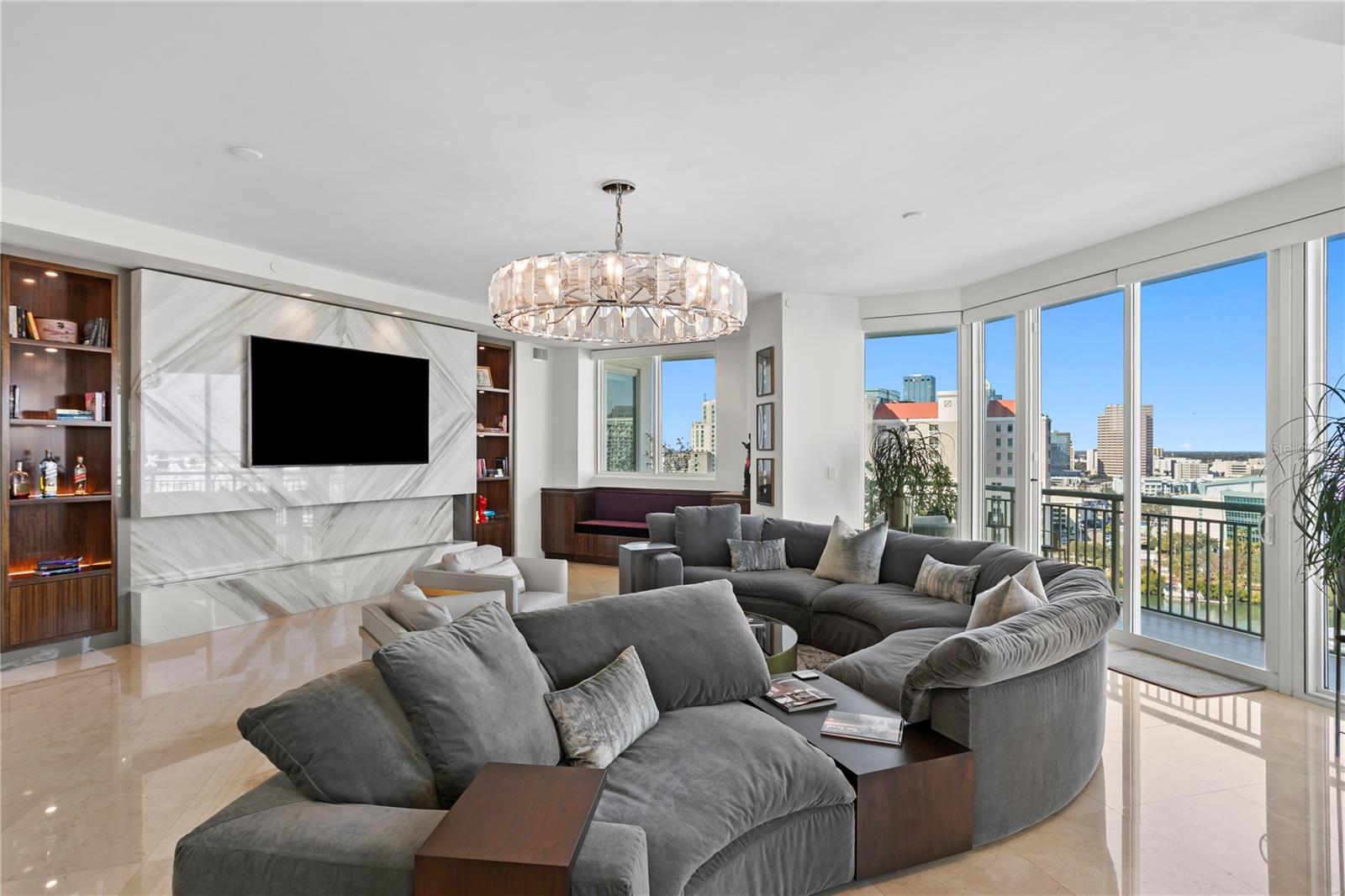 450 KNIGHTS RUN AVENUE 1801