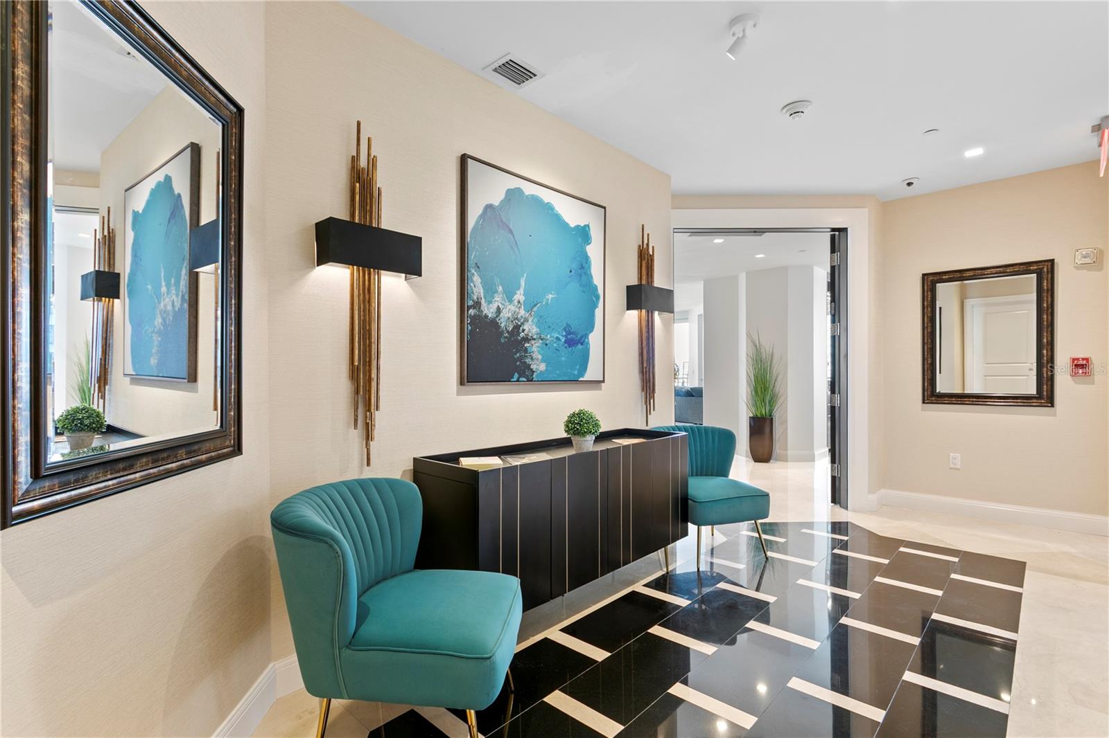 450 KNIGHTS RUN AVENUE 1801