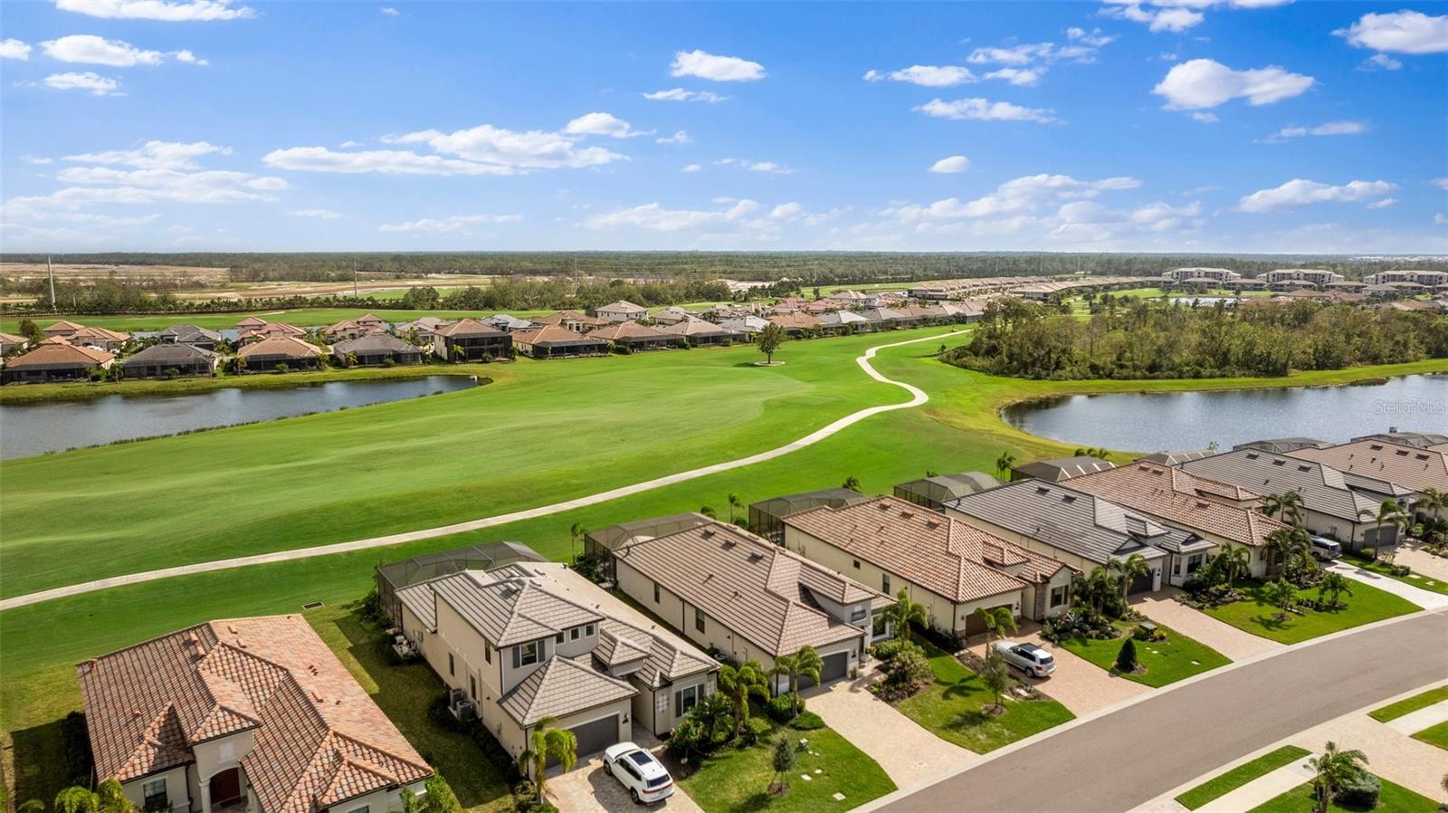 LAKEWOOD NATIONAL GOLF CULB PH II - Residential