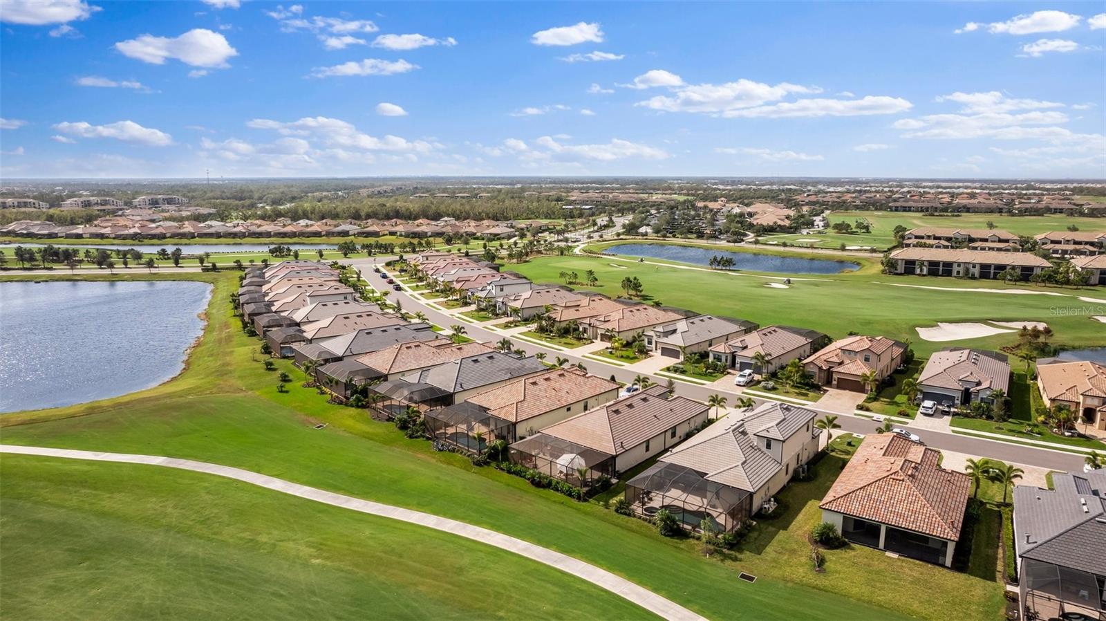 LAKEWOOD NATIONAL GOLF CULB PH II - Residential