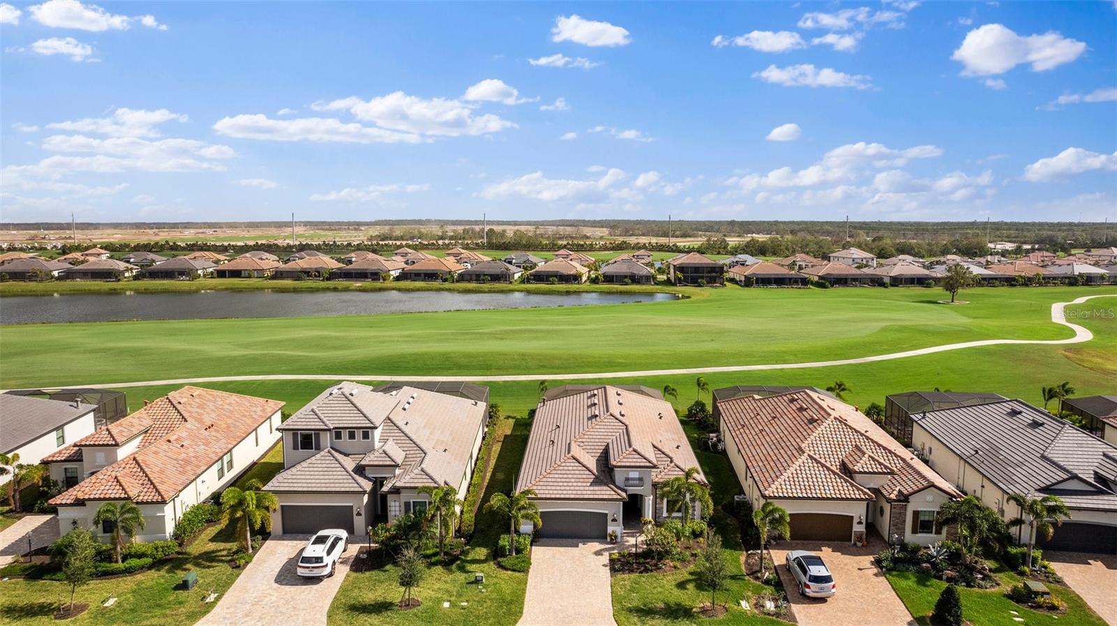 LAKEWOOD NATIONAL GOLF CULB PH II - Residential