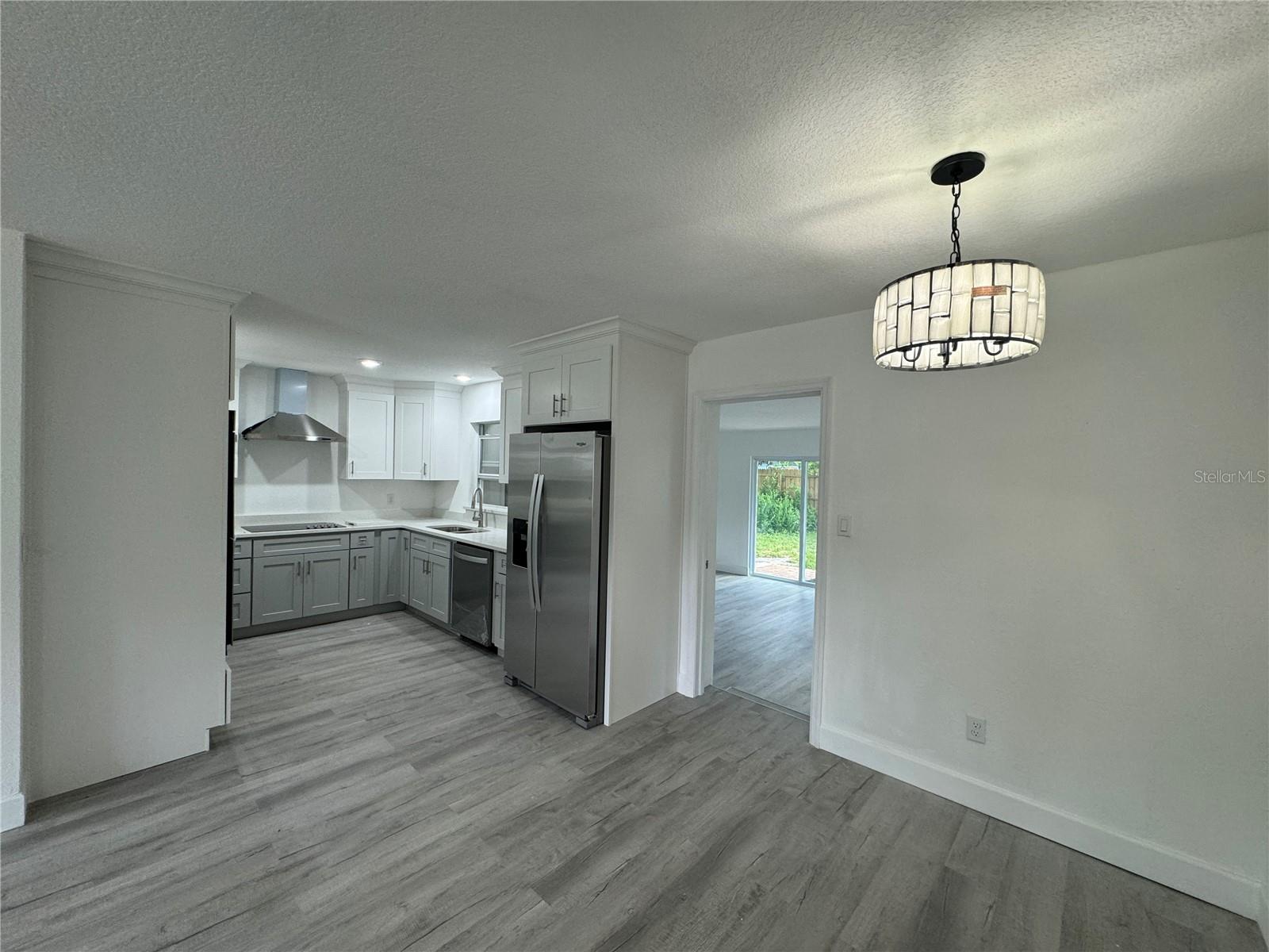 Photo 2 of 11 of 4001 PELICAN LANE house
