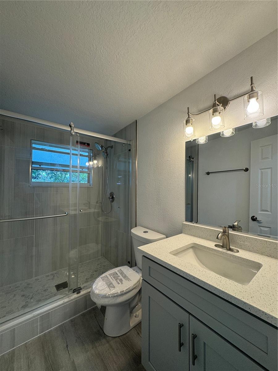 Photo 6 of 11 of 4001 PELICAN LANE house