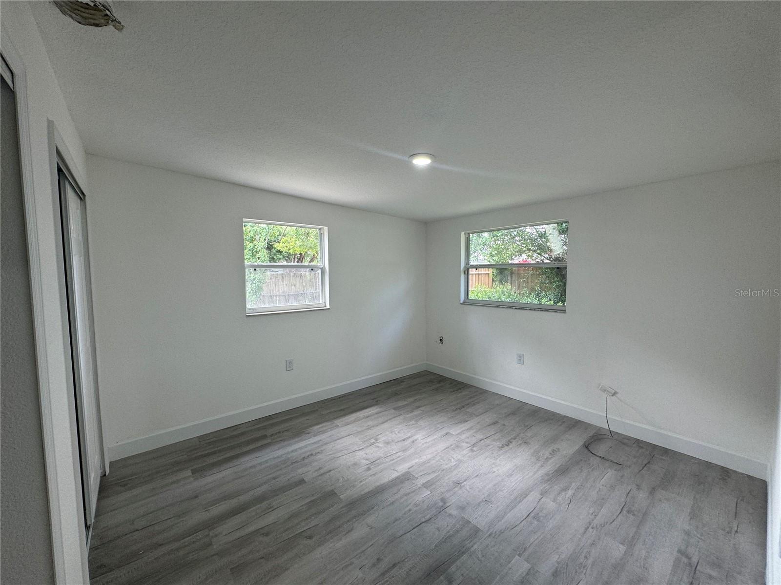 Photo 7 of 11 of 4001 PELICAN LANE house
