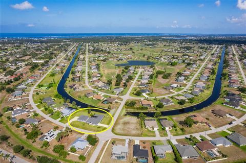 Single Family Residence in ROTONDA WEST FL 142 MARK TWAIN LANE 47.jpg