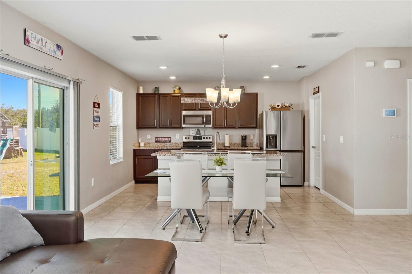 SUMMERVIEW - Residential