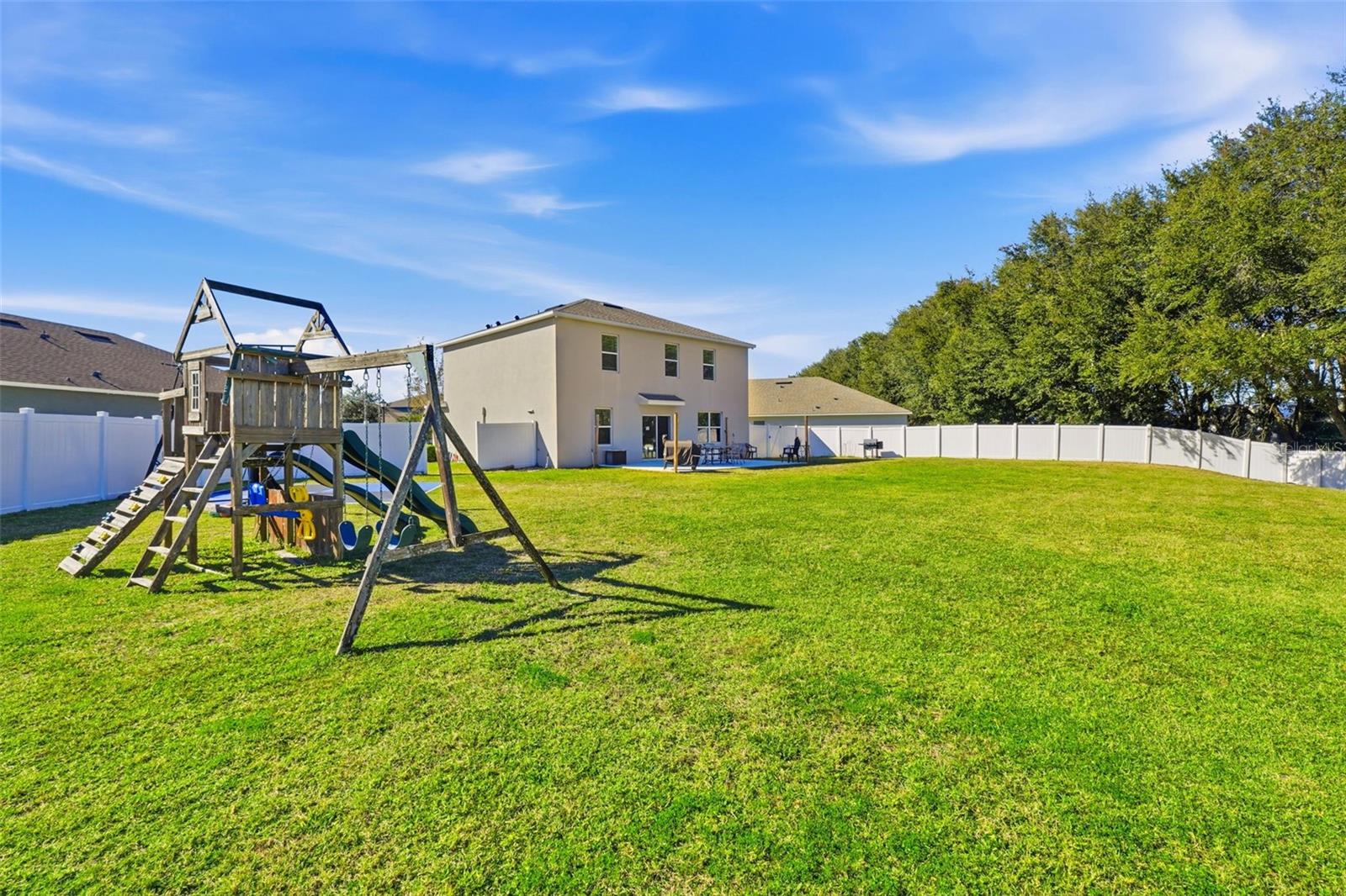 SUMMERVIEW - Residential