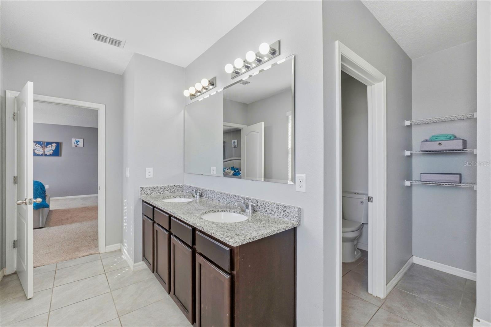 SUMMERVIEW - Residential