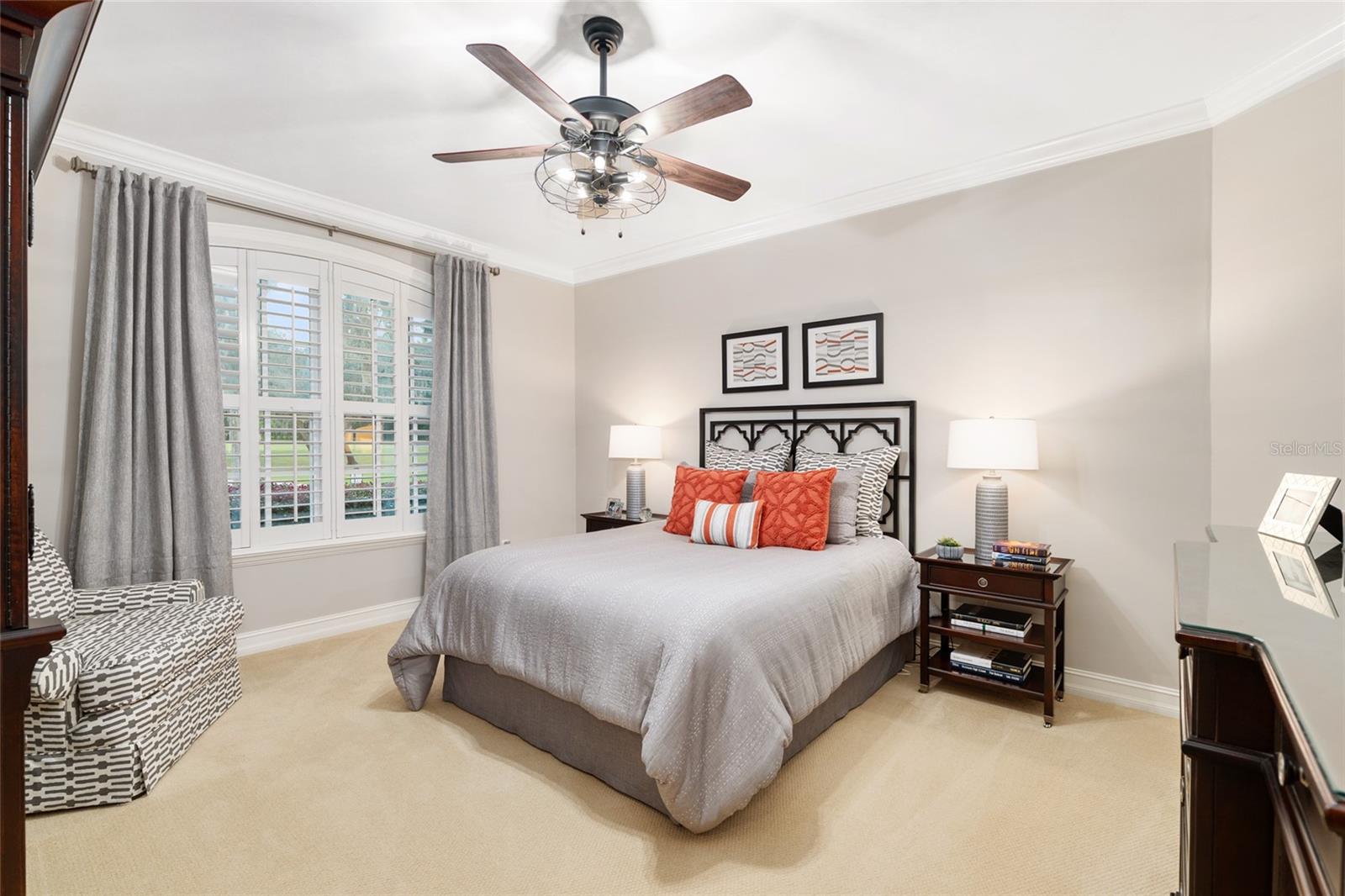 CLINCH GRANT D L OR WALLS TR - Residential