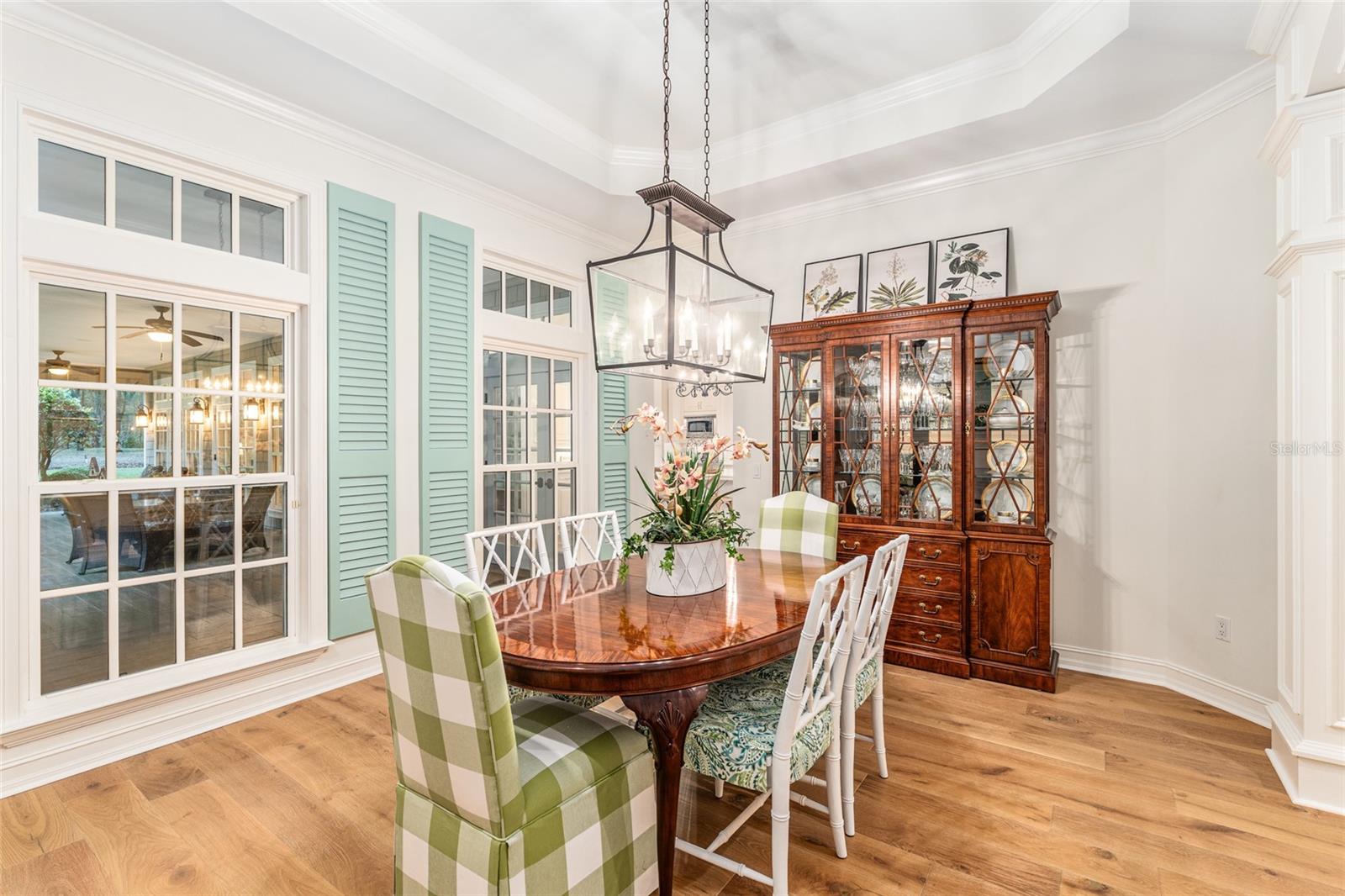 CLINCH GRANT D L OR WALLS TR - Residential