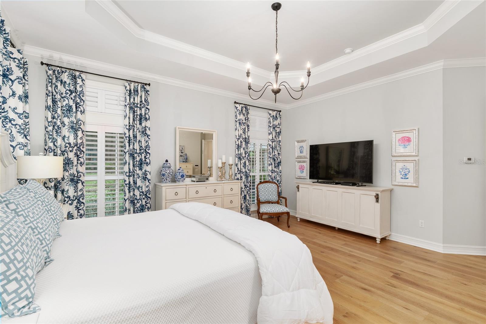 CLINCH GRANT D L OR WALLS TR - Residential