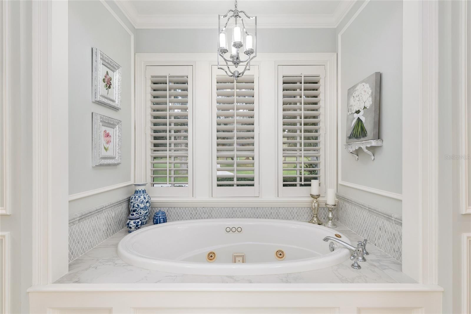 CLINCH GRANT D L OR WALLS TR - Residential