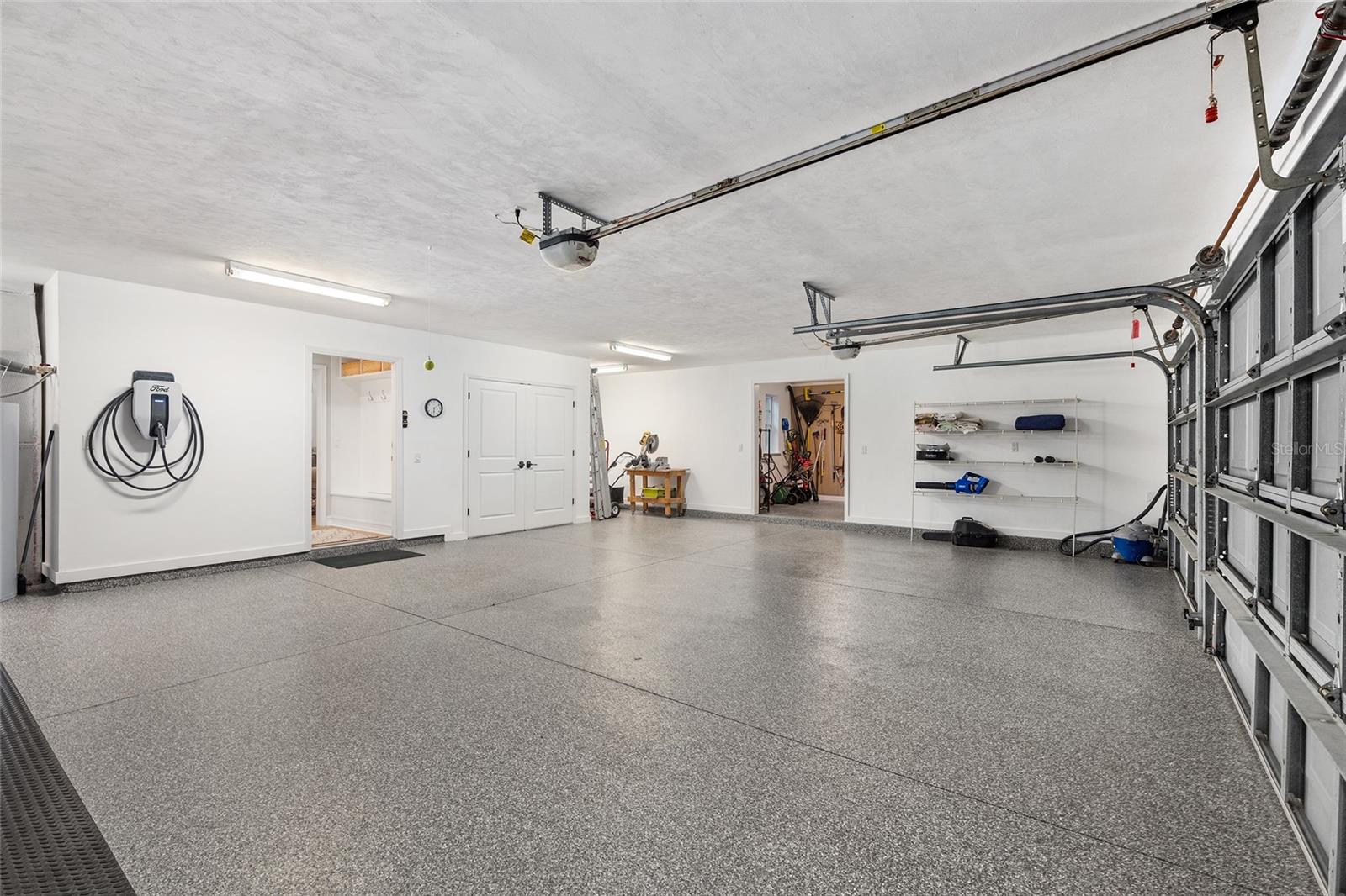 CLINCH GRANT D L OR WALLS TR - Residential