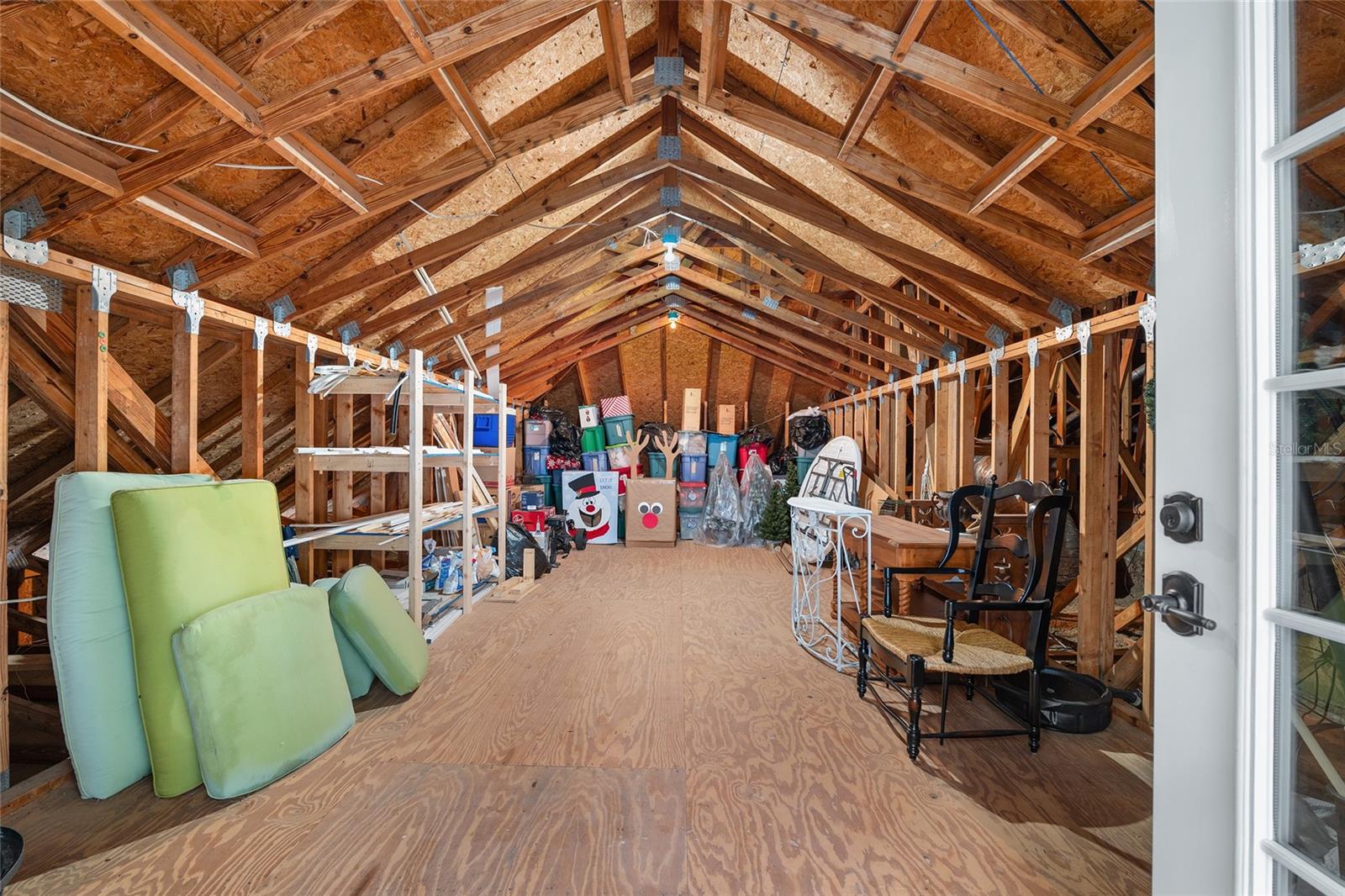 CLINCH GRANT D L OR WALLS TR - Residential