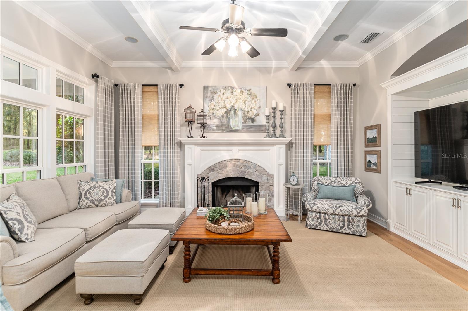 CLINCH GRANT D L OR WALLS TR - Residential