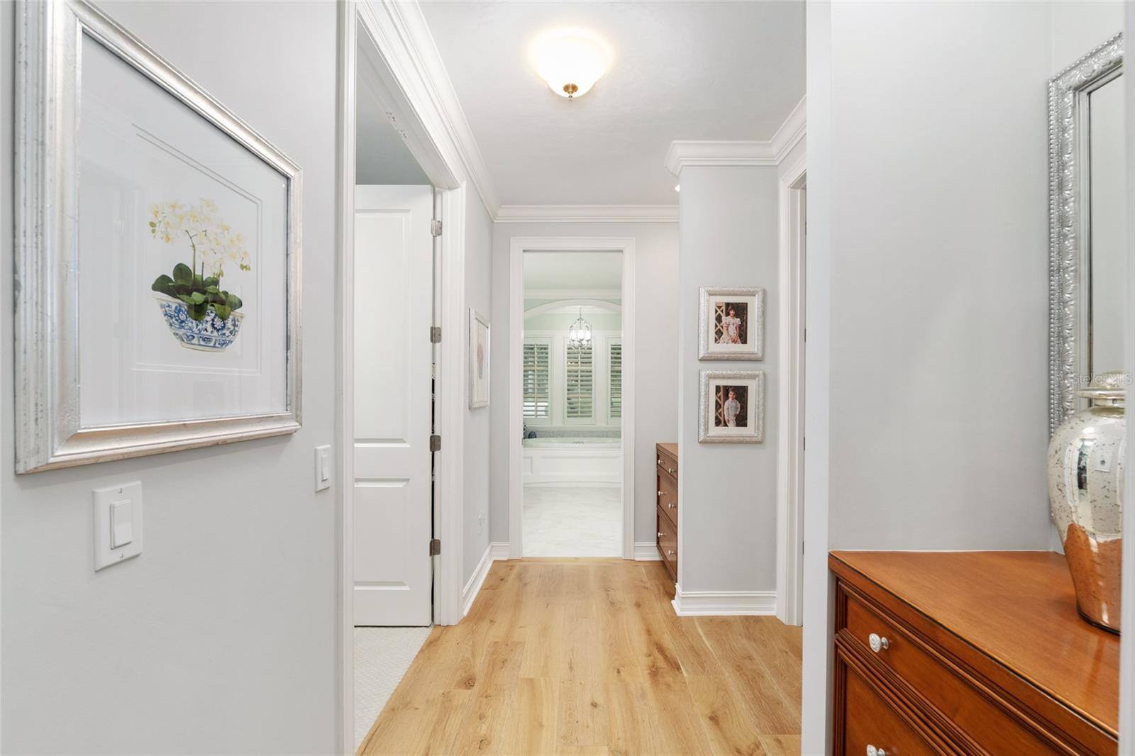 CLINCH GRANT D L OR WALLS TR - Residential