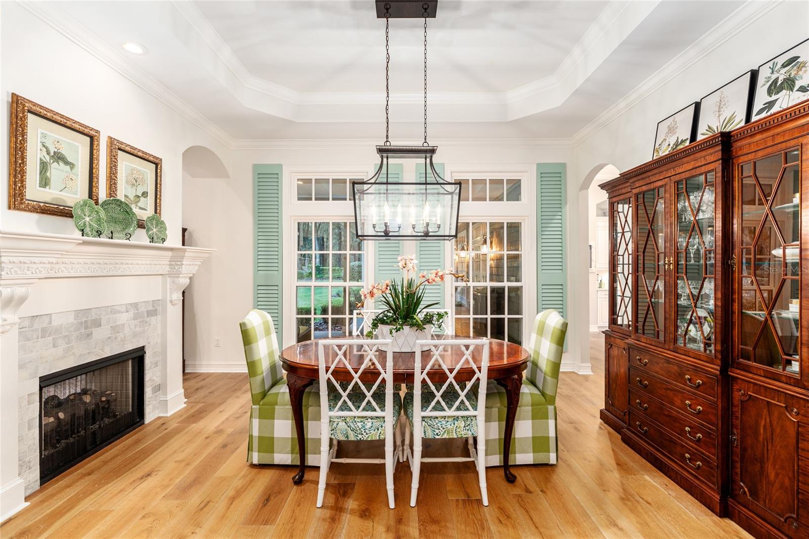 CLINCH GRANT D L OR WALLS TR - Residential