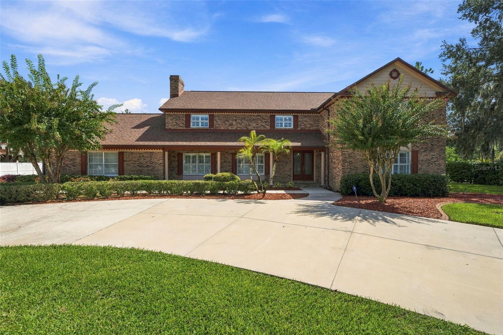 115 HICKORY CREEK DRIVE