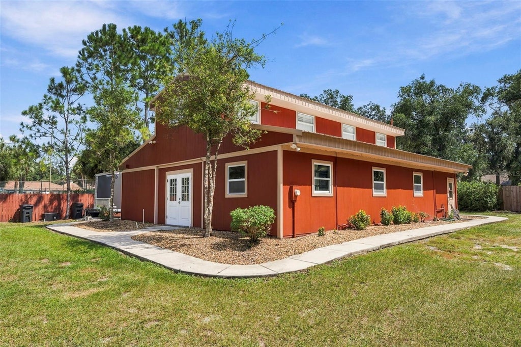 Photo of 115 Hickory Creek Drive, Brandon, FL 33511 (MLS # TB8554020)