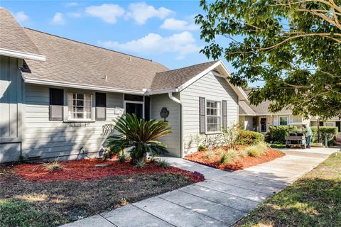 A home in APOPKA