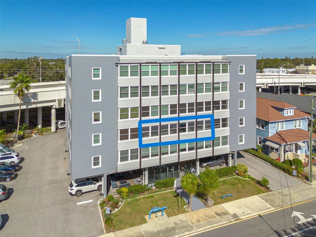 Photo of 841 4th Avenue N #38, St Petersburg, FL 33701 (MLS # TB8461874)