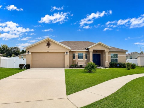 3 beds bed, 2 baths bath property at 650 Hidden Lakes Court, Haines City, FL 33844